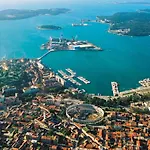 T&d Apartment Pula
