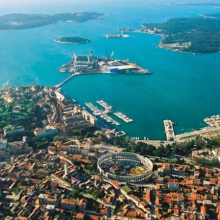 T&d Apartament Pula